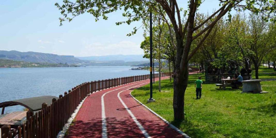 ‘Ankara’nın denizi’ olarak adlandırılıyor! 3.000 yıllık tarihiyle ziyaretçilerini bekliyor 7